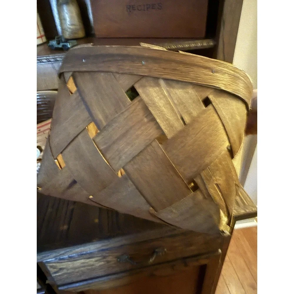 Vintage Woven Orchard Basket Foraging Fruit Stand 16QT Farmhouse Decor Cottage